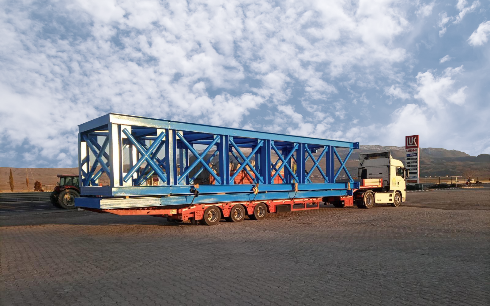 Ankara Yenimahalle,Şen Işık Ağır Nakliyat, Ağır Nakliyat, Köprü Tavan Kiriş Vinci Taşımacılığı,Köprü Tavan Kiriş Vinci Taşımacılığı,İş Makinesi ve Vinç Taşımacılığı